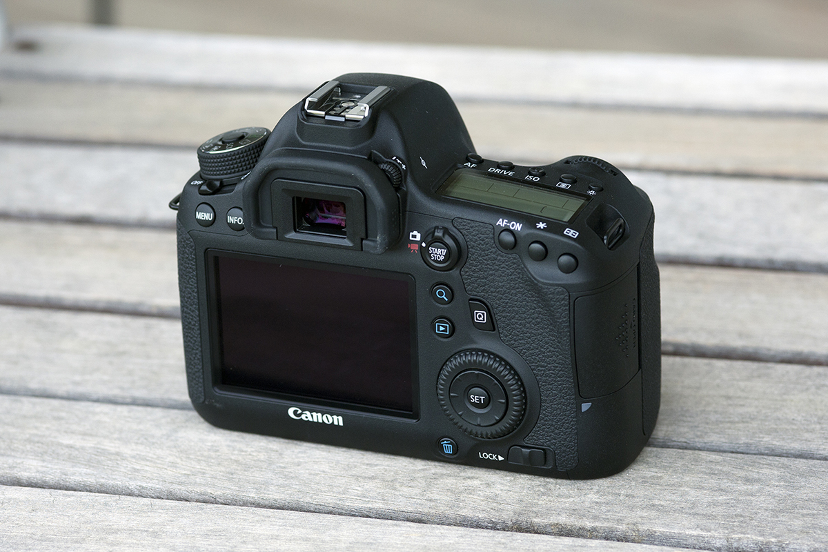 IMAGE: http://www.bertuccelli.com/6d-2r.jpg