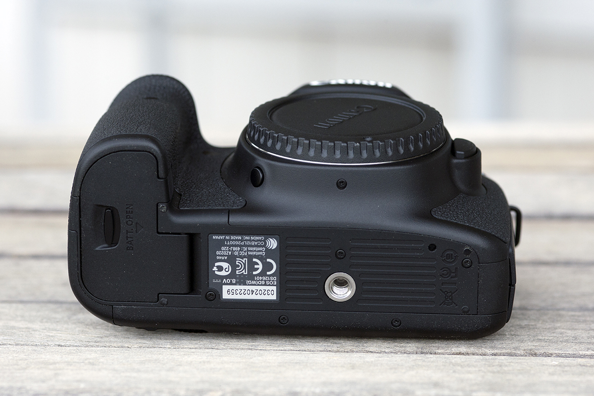 IMAGE: http://www.bertuccelli.com/6d-5r.jpg